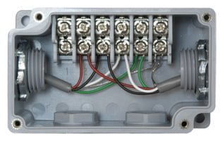 Junction box detail showing daisy chain wiring