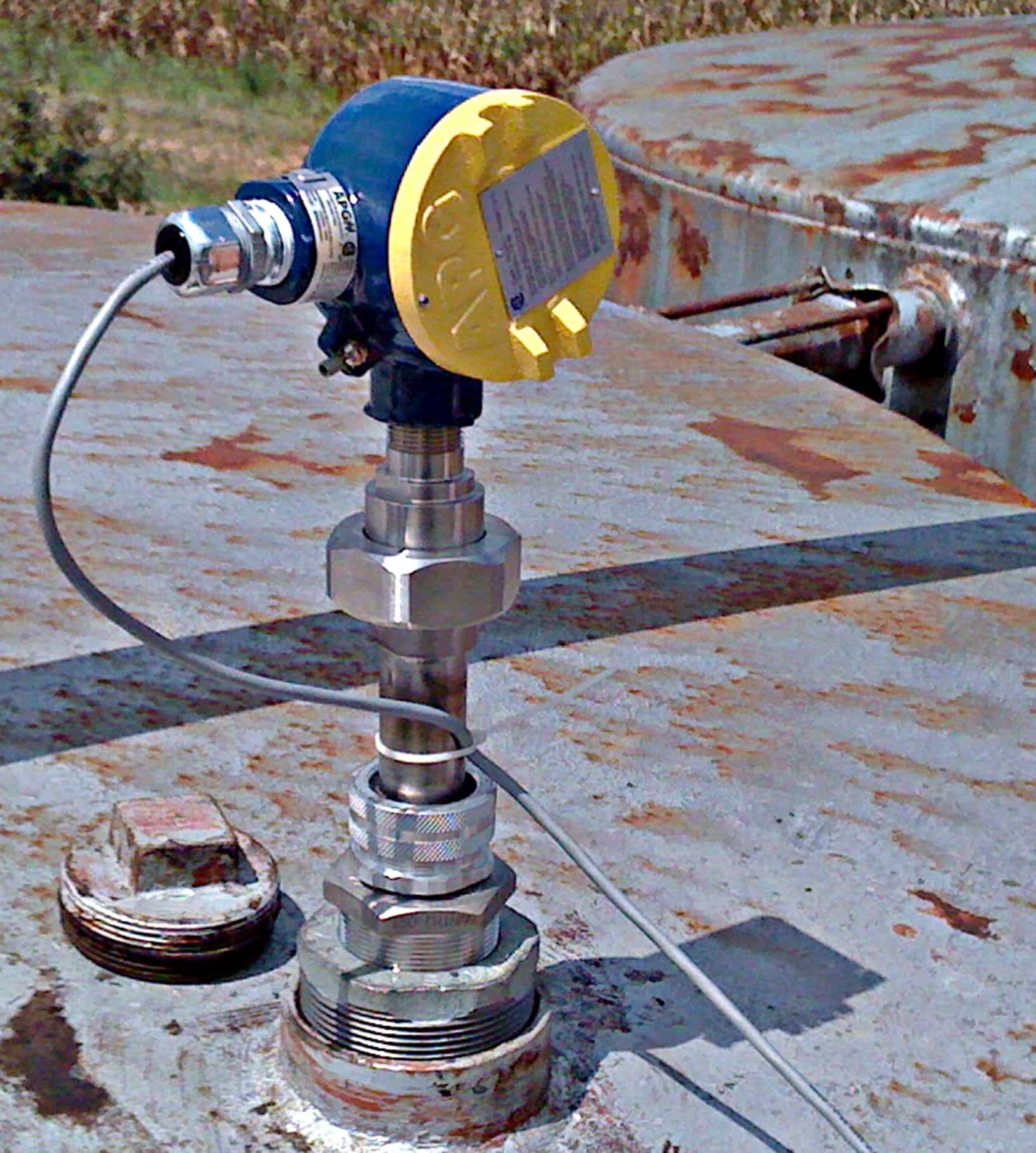 APG level sensor head on tank